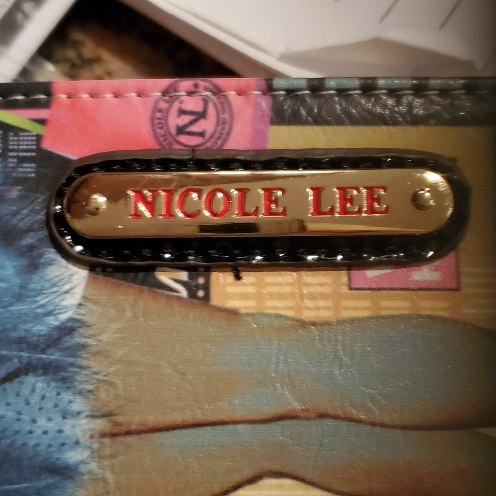 Wallet - Picture 1 of 4